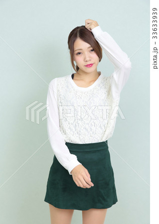 若い女性 ポートレート 若い女性 ポートレート 33633939