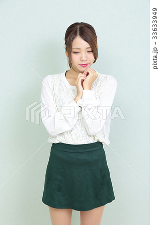 若い女性　ポートレート 33633949