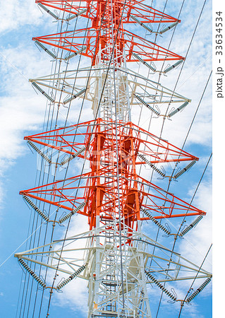 高圧電線と鉄塔 高圧電線と鉄塔 33634534