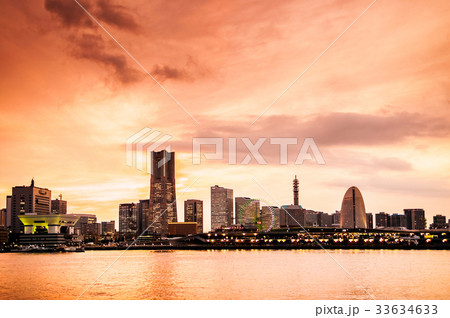 Yokohama Skyline, Sunset Yokohama Skyline, Sunset 33634633