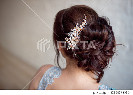 Female Elegant wedding hairstyle for the wedding 33637346