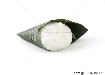 笹餅 笹団子 草餅 日本の和菓子 白背景 笹餅 笹団子 草餅 日本の和菓子 白背景 33638514