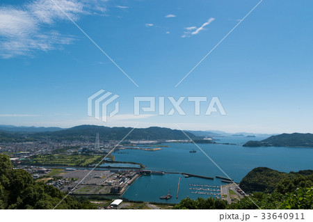 山頂からみた瀬戸内海の風景 山頂からみた瀬戸内海の風景 33640911