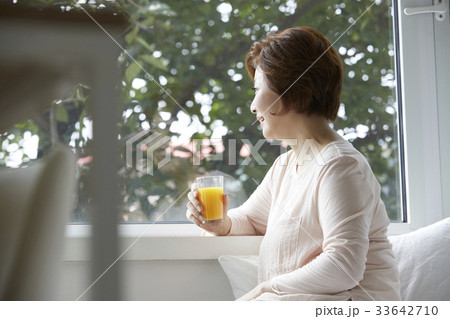 木 東洋人 室内 33642710