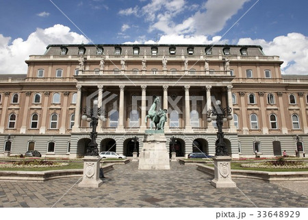 雲 ブダペスト アーチ 33648929