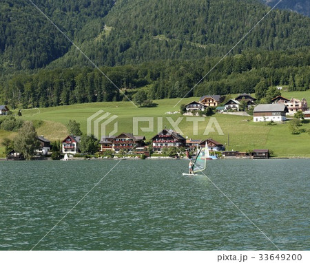 村 オーストリアの ウィンドサーフィン 33649200