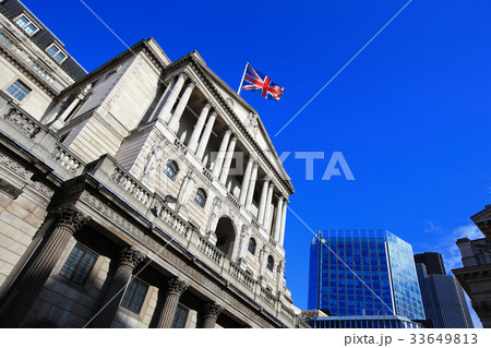 Bank of England 33649813