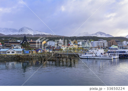 パタゴニア地方のウシュアイア パタゴニア地方のウシュアイア 33650224