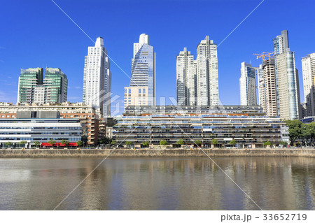 ブエノスアイレスのプエルト・マデーロ界隈 33652719