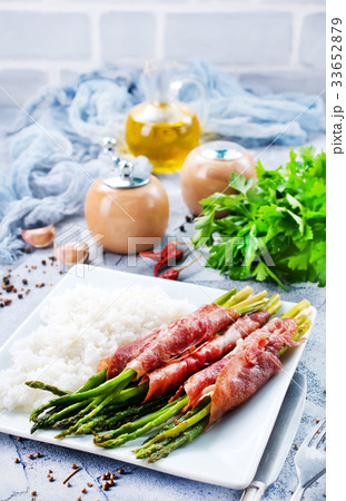 rice with asparagus and meat rice with asparagus and meat 33652879