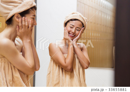 ロッカールーム　温泉　入浴　休憩　女性 33655881