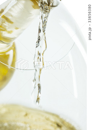 The white wine jet 33656380