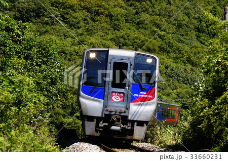 大坂峠へ向かう、N2000系・うずしお 33660231