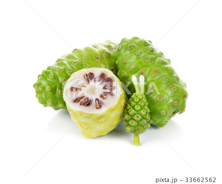 Exotic Fruit - Noni fruit on white background 33662562