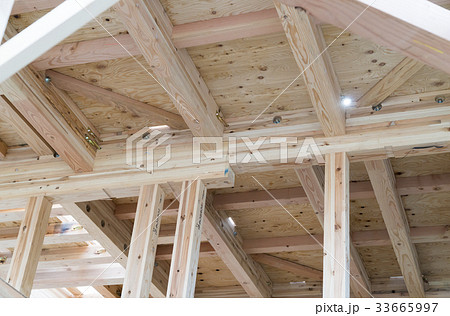 木造2階建て住宅の建築現場 イメージ 天井 木造2階建て住宅の建築現場 イメージ 天井 33665997