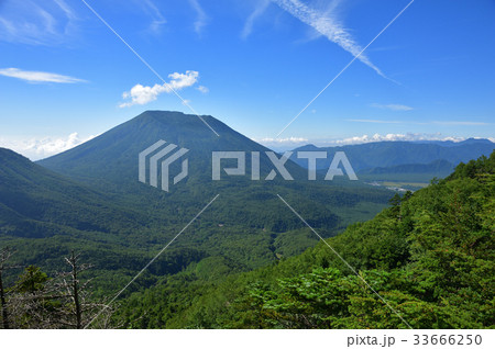 太郎山から見る夏の男体山 太郎山から見る夏の男体山 33666250