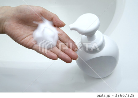 石鹸で手洗い 石鹸で手洗い 33667328