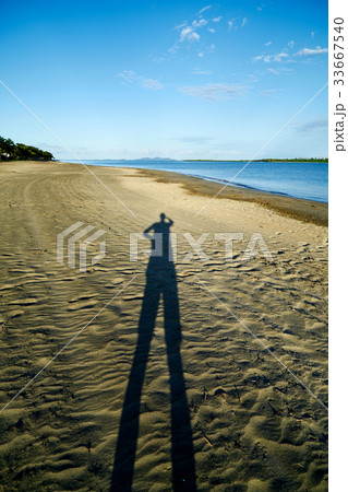 影 ビーチ 海 33667540