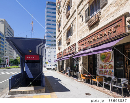 名古屋市中区錦都市風景　錦通長者町交差点付近　長者町横丁　出入口 33668087