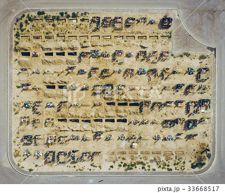 aerial view cemetry 33668517
