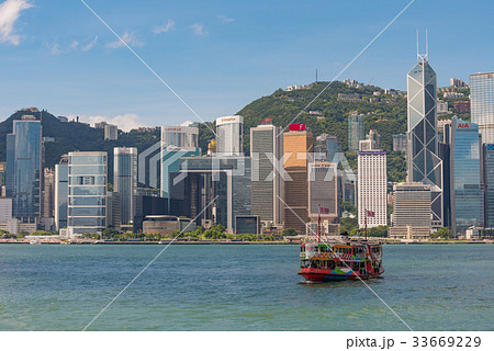 香港の高層ビルとスターフェリー 香港の高層ビルとスターフェリー 33669229