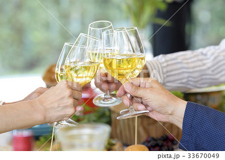 シニア - 食事会 - 同窓会 33670049