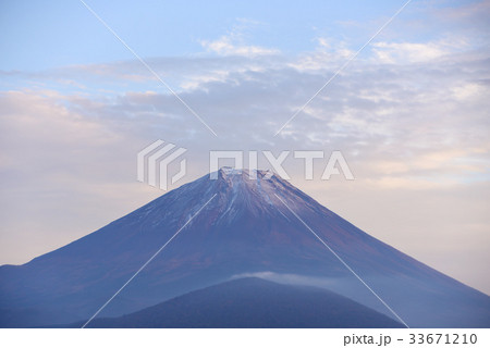 精進湖の富士山 精進湖の富士山 33671210