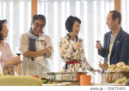 シニア　ホームパーティー　セカンドライフ 33673463