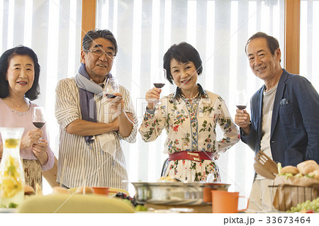 シニア　ホームパーティー　セカンドライフ 33673464