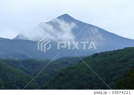 知床連山の硫黄岳 知床連山の硫黄岳 33674221