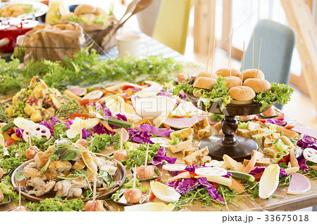 バーティ　ケータリング 33675018