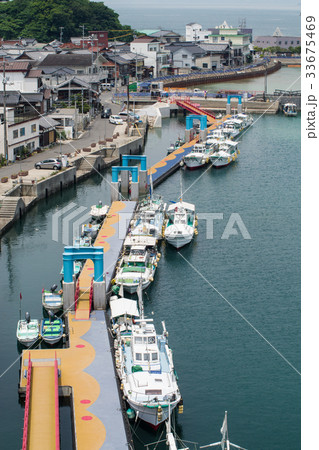 とび島街道の集落と船溜まり 33675469