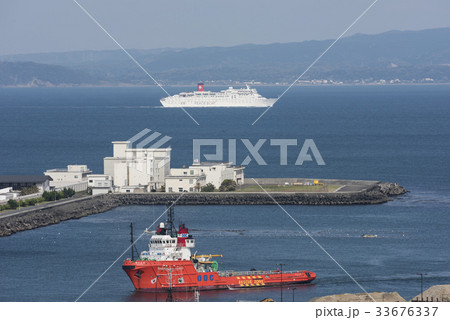 浦賀水道を南航するオーシャンドリーム 33676337