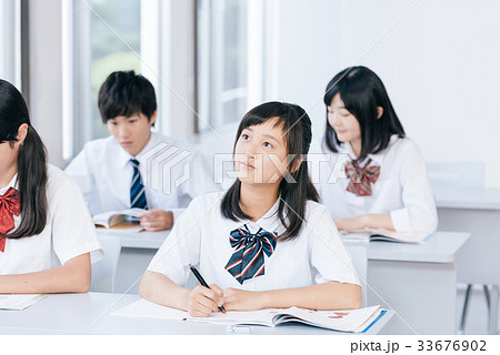 10代 中高生 学習イメージ 10代 中高生 学習イメージ 33676902