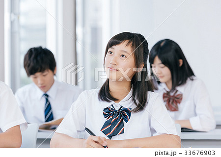 10代　中高生　学習イメージ 33676903