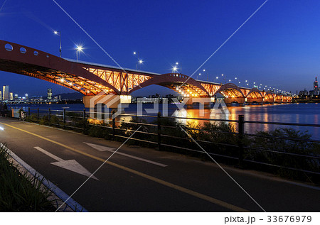 城山大橋 夜景 矢印 33676979