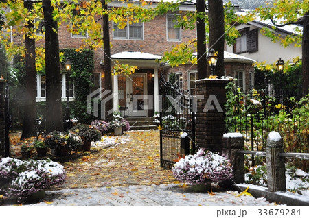 鎌倉市 北鎌倉葉祥明(ようしょうめい)美術館の紅葉&雪景色 鎌倉市 北鎌倉葉祥明(ようしょうめい)美術館の紅葉&雪景色 33679284
