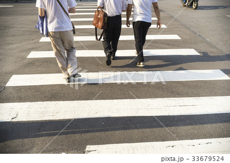 行く ゴー 交通 33679524