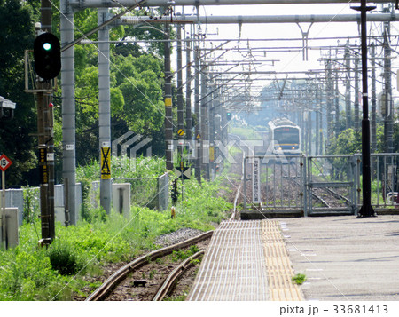 内房線ー袖ヶ浦駅ホームから 内房線ー袖ヶ浦駅ホームから 33681413