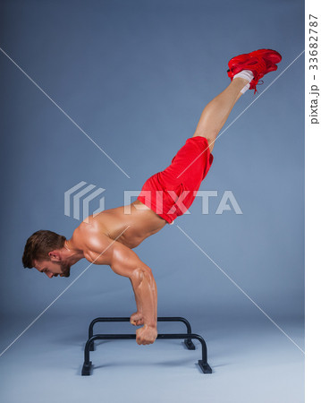 Strong man Strong man 33682787