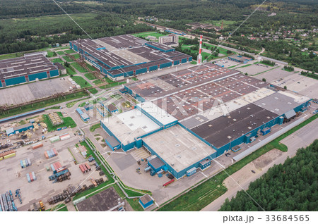 Aerial view of industrial area 33684565