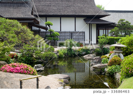 後楽園の建物の庭園 33686463