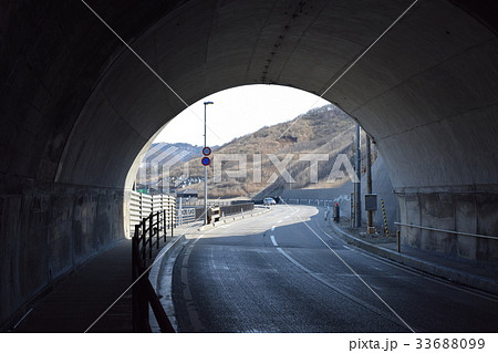 自動車道用トンネル 自動車道用トンネル 33688099