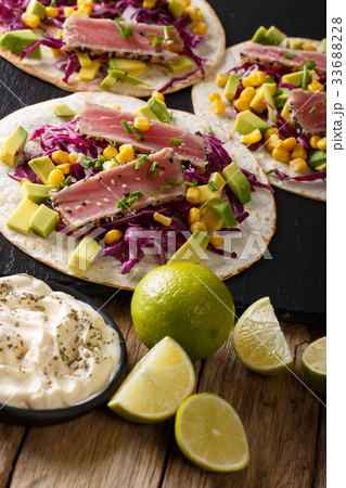 tortilla with tuna, sesame, corn, cabbage 33688228