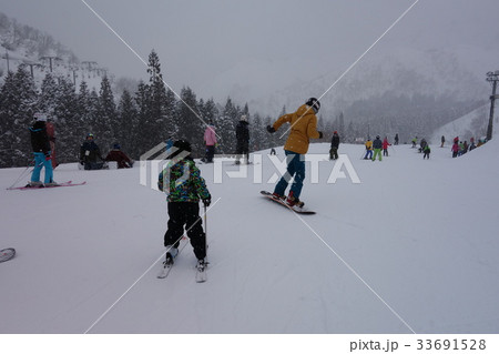 冬の余暇活動 冬の余暇活動 33691528