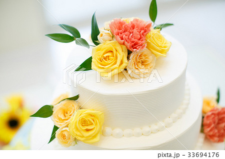 ウェディングケーキ ケーキトッパー装花 ウェディングケーキ ケーキトッパー装花 33694176