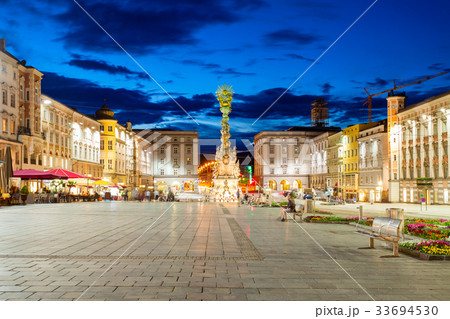 Hauptplatz main square, Linz 33694530