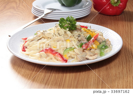 pasta pasta 33697162