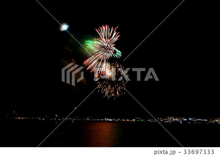 横須賀花火大会 よこすか開国祭 ~ アメリカ海軍基地からの眺望 ~ 2017年8月5日 (神奈川県 横須賀花火大会 よこすか開国祭 ~ アメリカ海軍基地からの眺望 ~ 2017年8月5日 (神奈川県 33697333