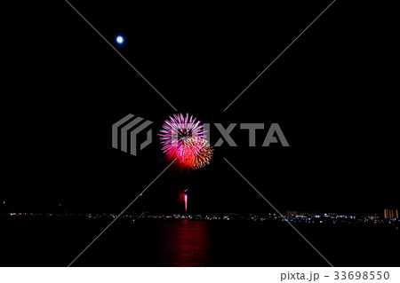 横須賀花火大会 よこすか開国祭 ~ アメリカ海軍基地からの眺望 ~ 2017年8月5日 (神奈川県 横須賀花火大会 よこすか開国祭 ~ アメリカ海軍基地からの眺望 ~ 2017年8月5日 (神奈川県 33698550
